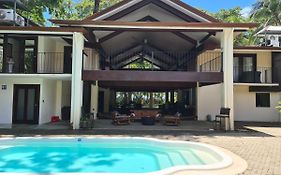 Hona Beach Hotel