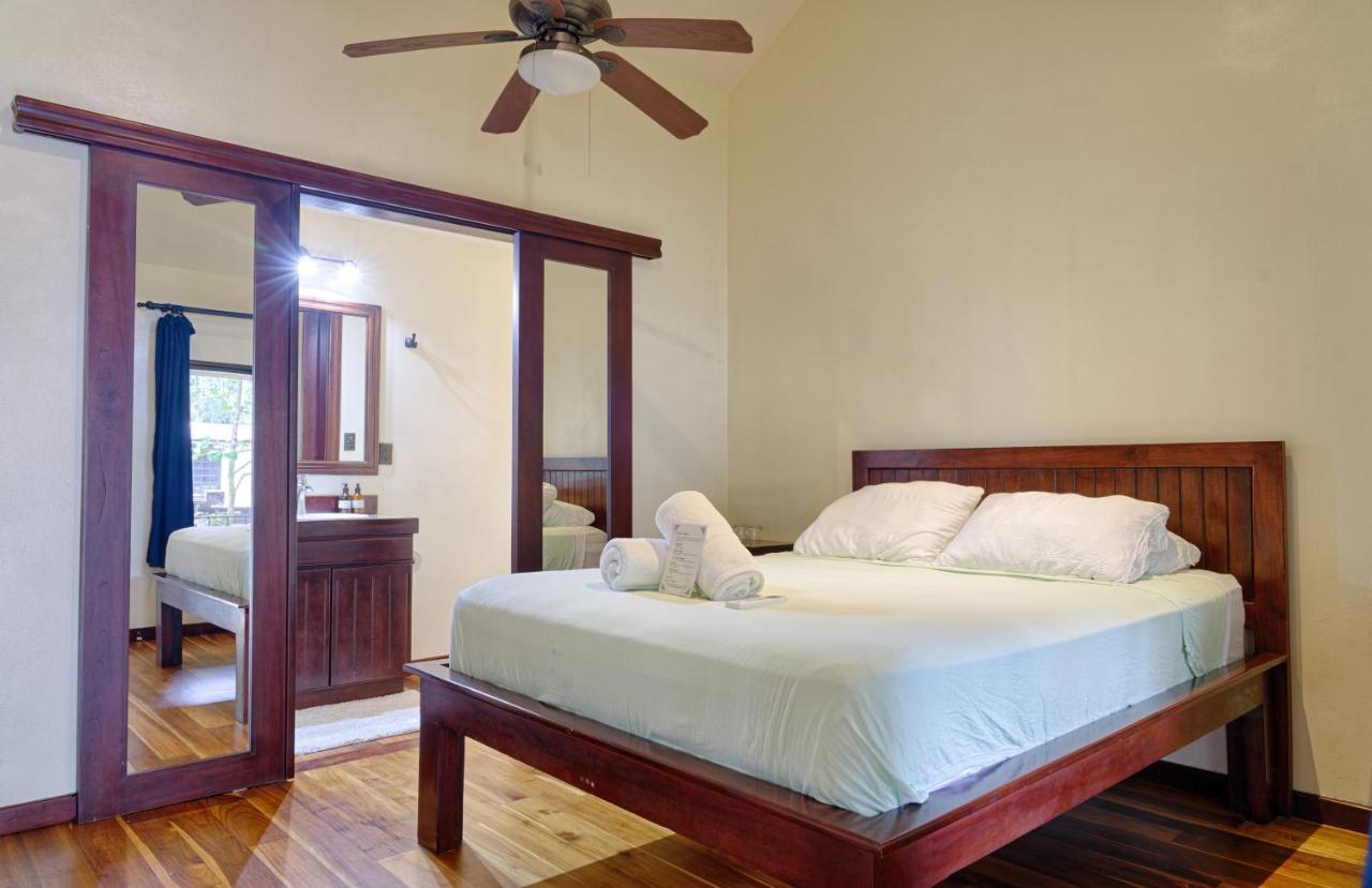 Hona Beach Hotel Dominical Buitenkant foto
