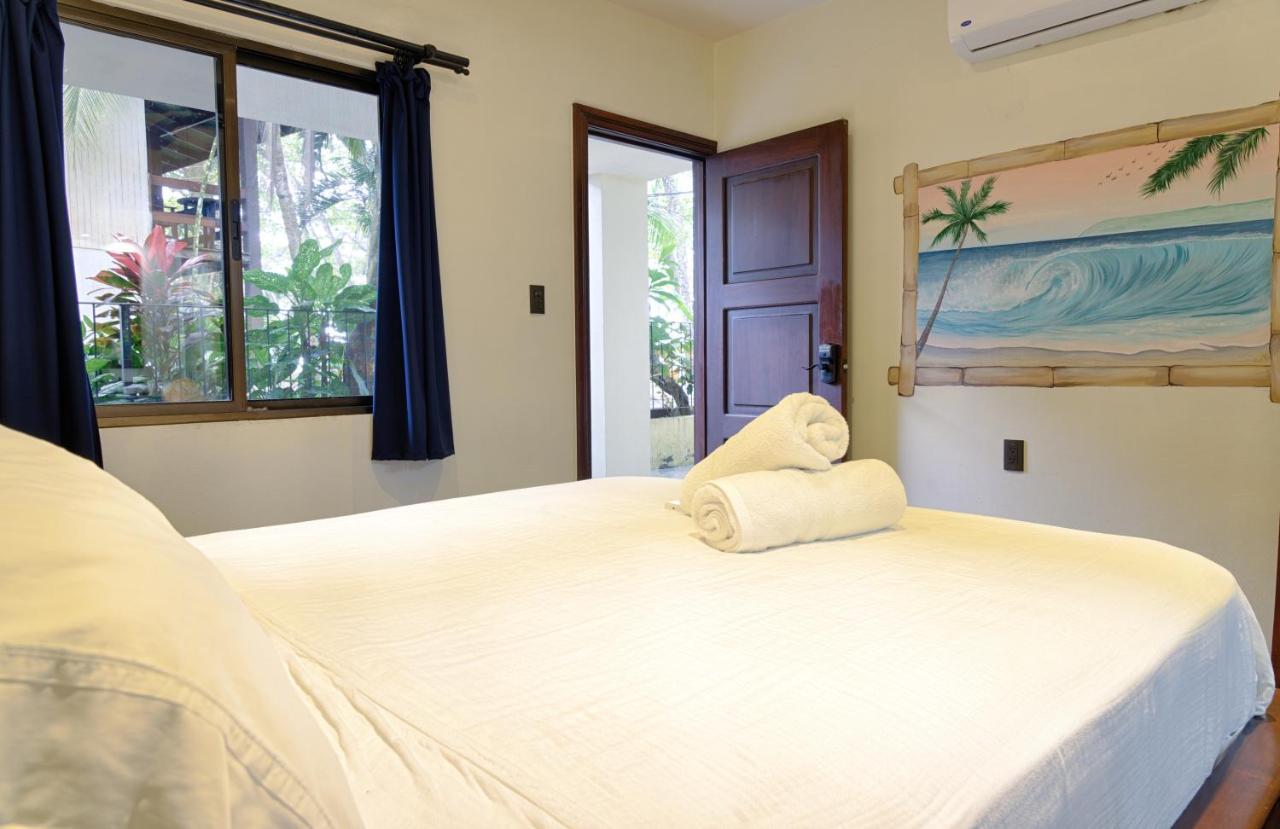 Hona Beach Hotel Dominical Buitenkant foto
