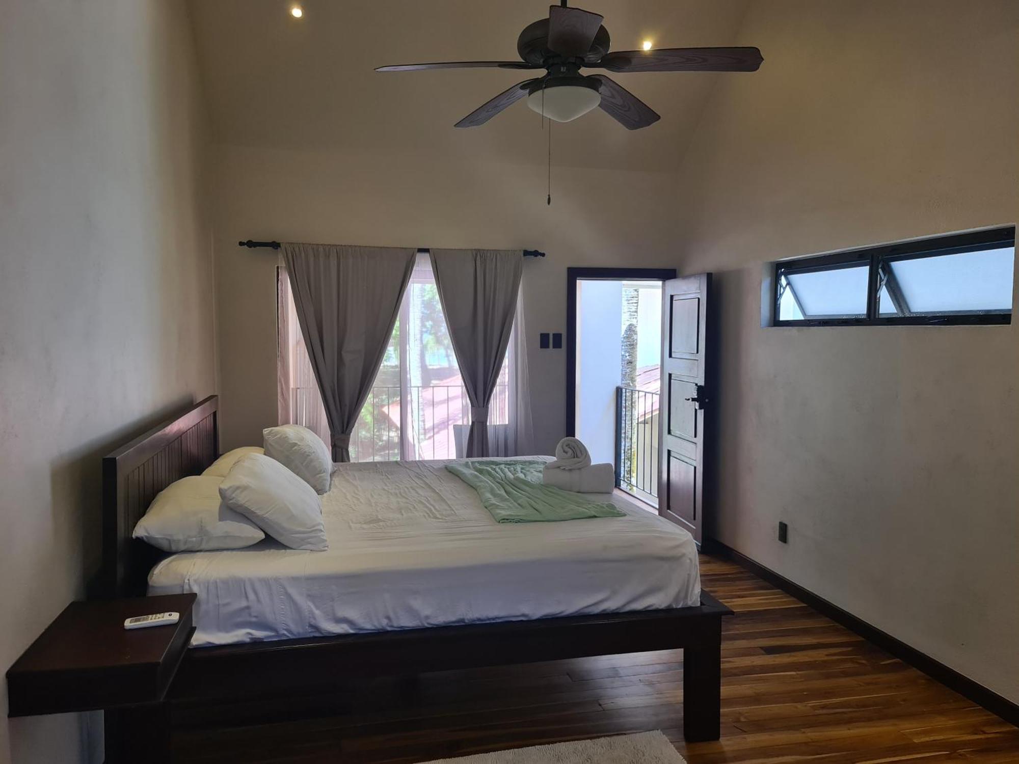 Hona Beach Hotel Dominical Kamer foto